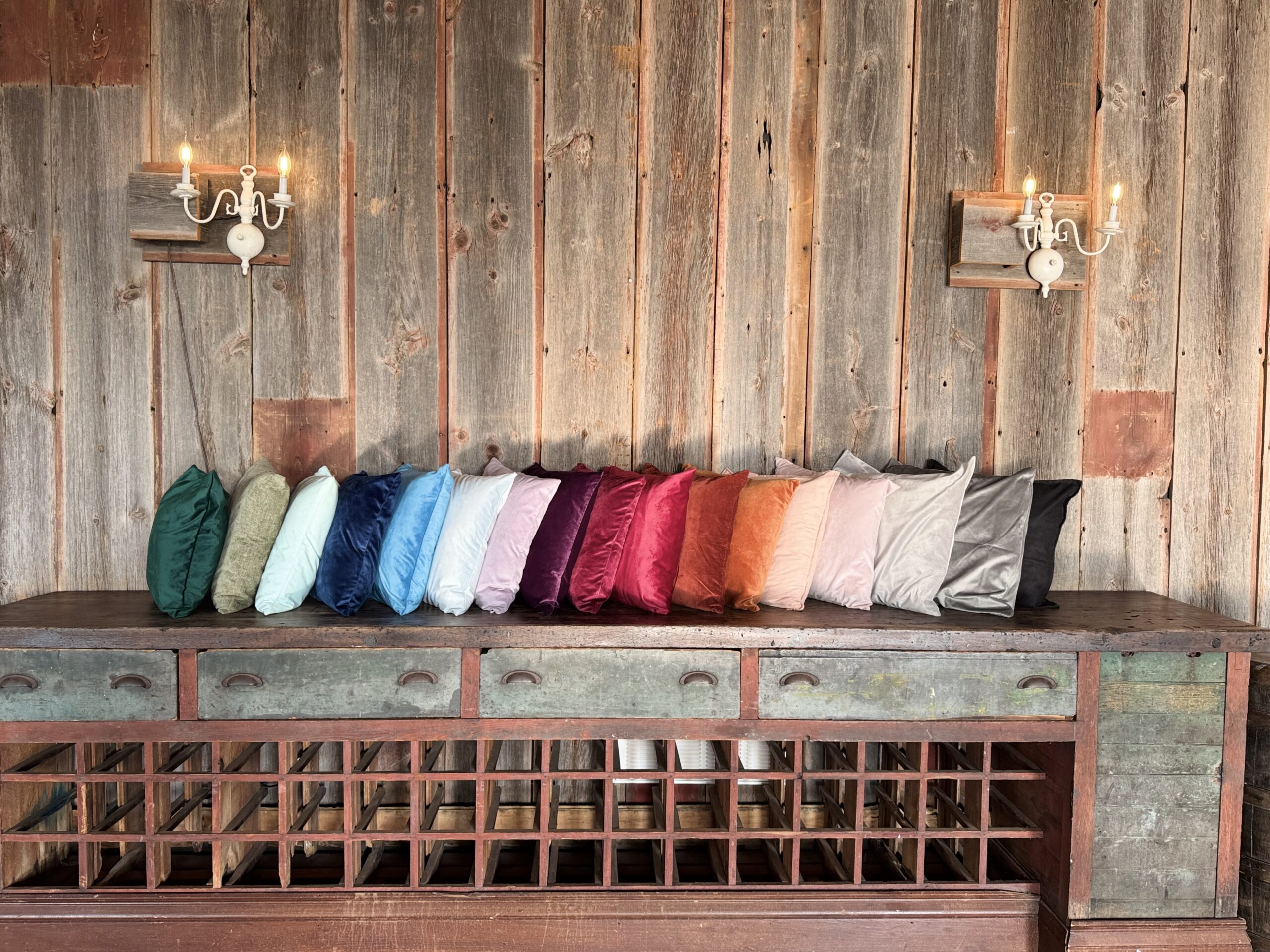 Decorative Pillows - Image 3