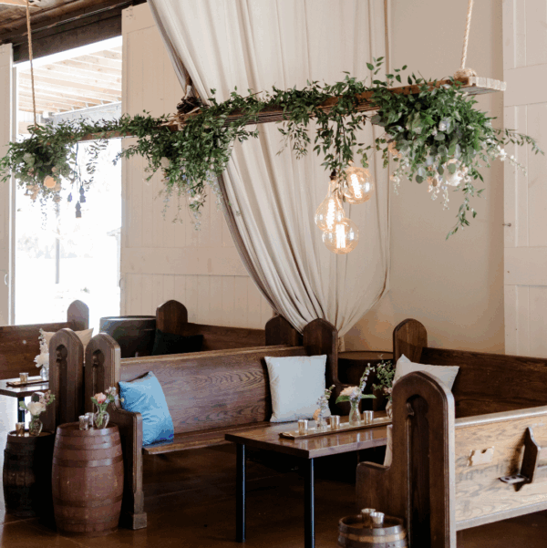 Scaffolding Package with Antique Globe Bulbs