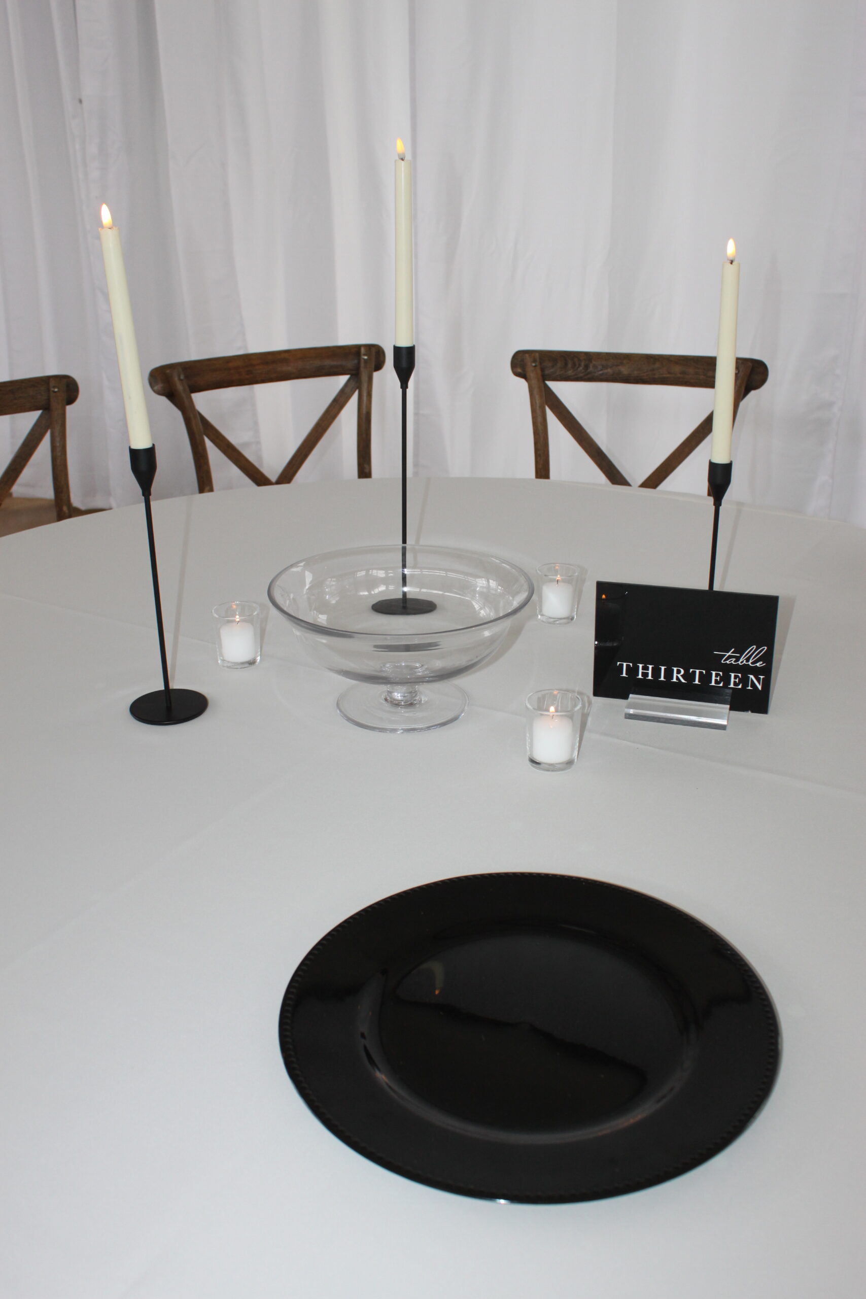 Classic Black & White Package - Guest Table